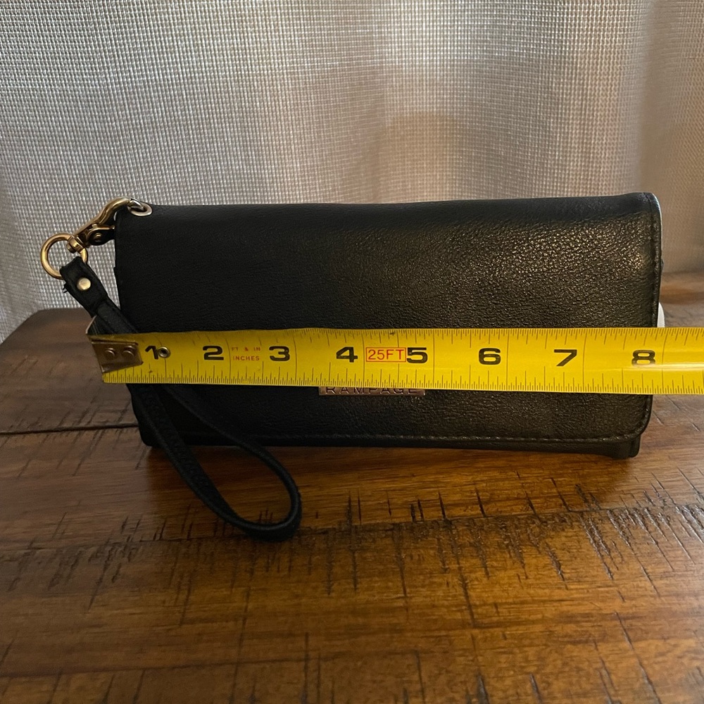 Black Rampage wristlet - Picture 4 of 4